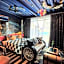 Mestyle Garage Hotel