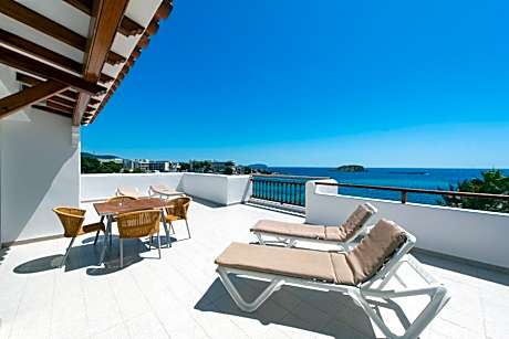 Apartamentos Es Cañe