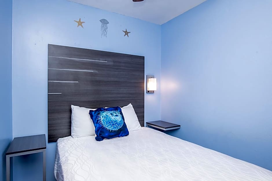 Photo 1 of 5 of Family Suite
