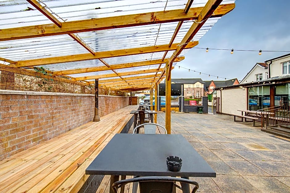 OYO Lomond Park Hotel