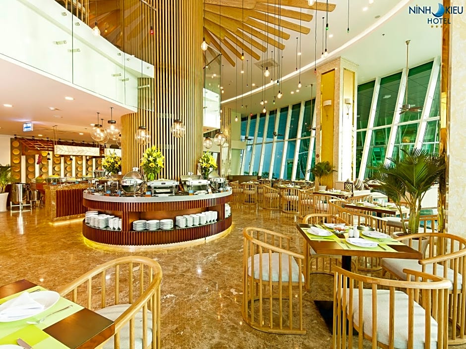 Ninh Kieu Riverside Hotel