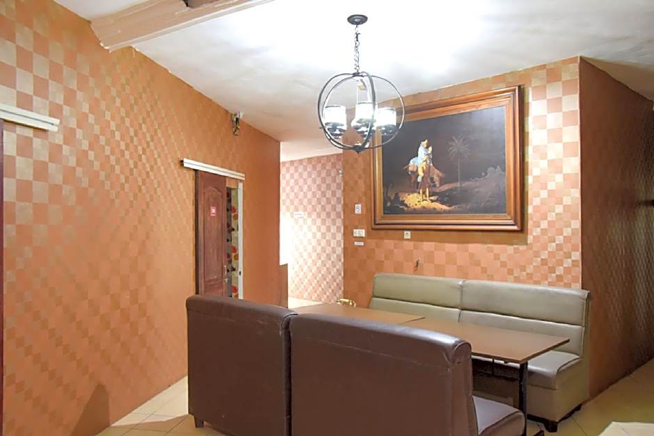 RedDoorz near Pelabuhan Tanjung Perak 2 Surabaya