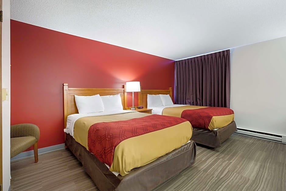 ECONO LODGE INN & SUITES