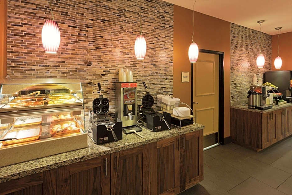 La Quinta Inn & Suites by Wyndham Butte