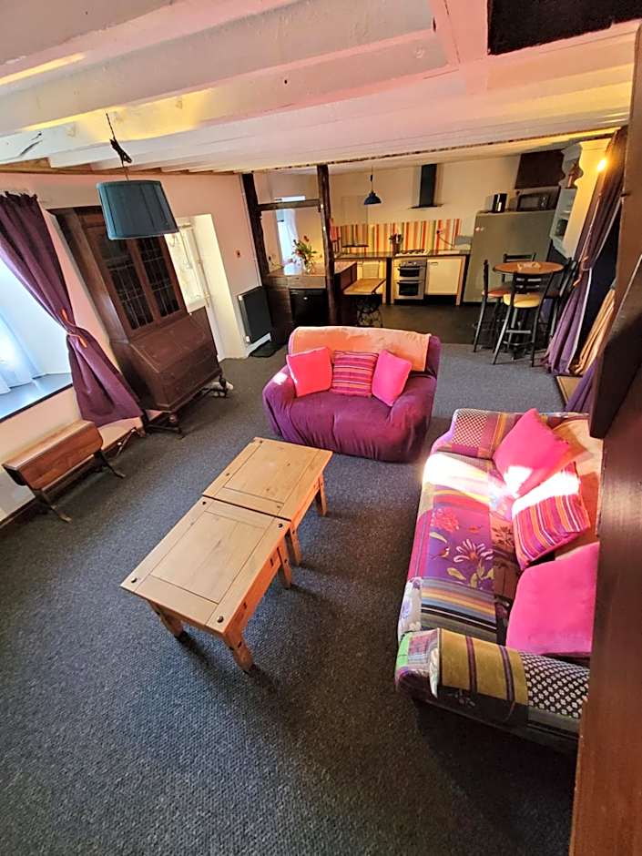 Farmhouse B&B Family stay or Romantic break, on our smallholding close to Narberth