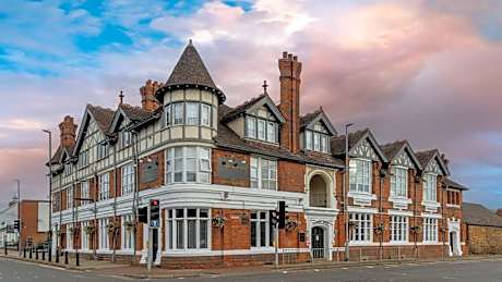 Best Western The Plough Hotel