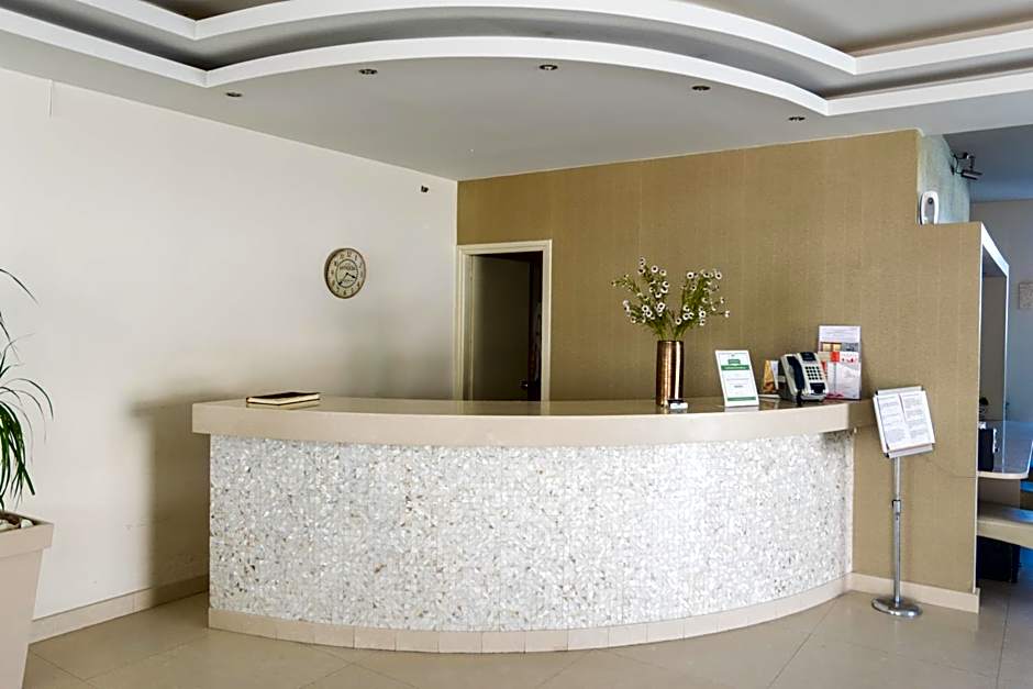 Zante Plaza Hotel & Apartments