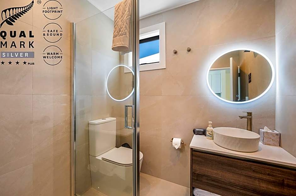 Luxe Suites & Apartments