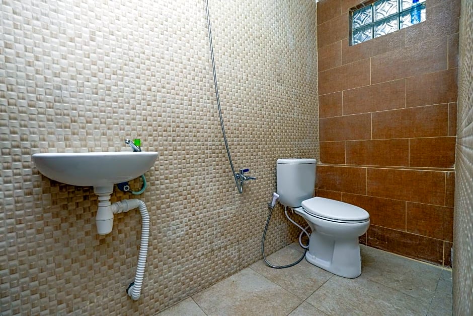 OYO 2240 Simpang Tujuh Residence