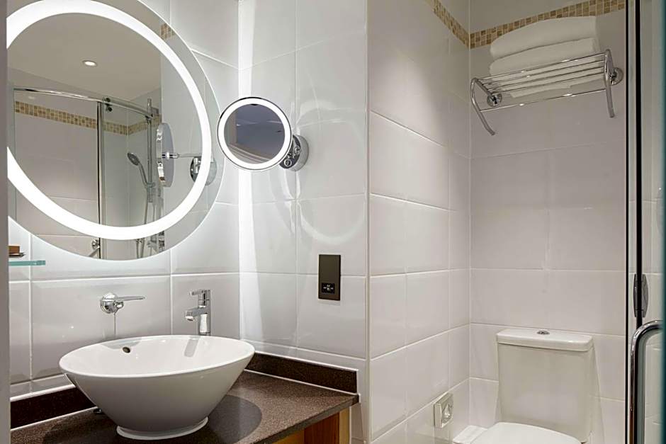 DoubleTree by Hilton Bath