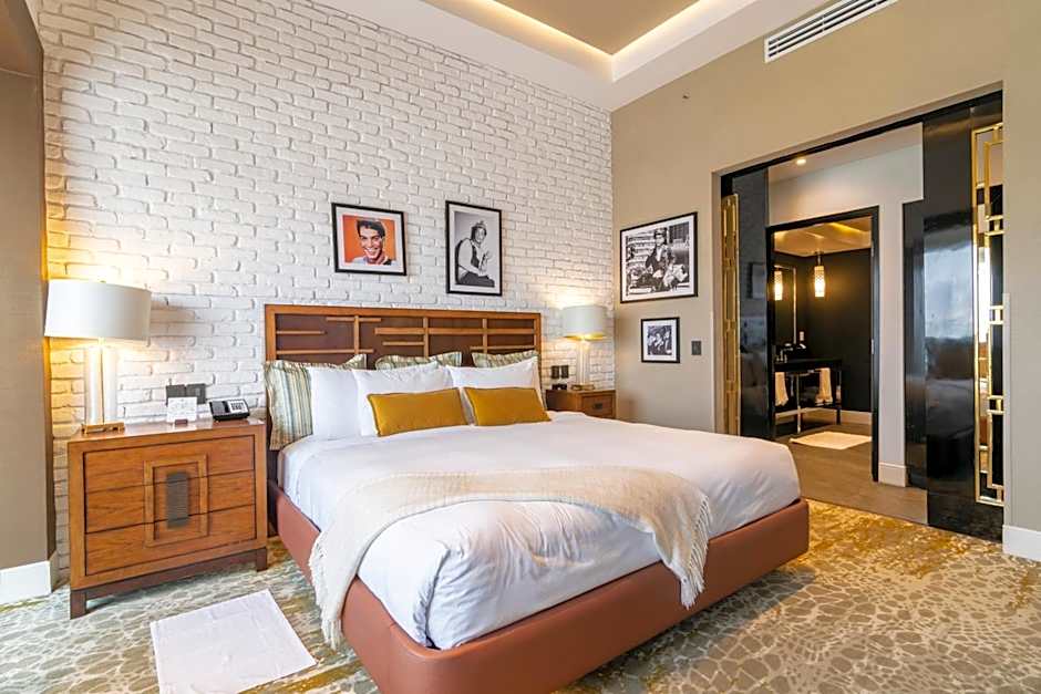 K Tower Boutique Hotel By Lucerna