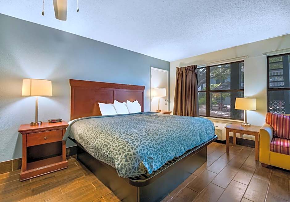 Econo Lodge Inn & Suites Fulton - Rockport