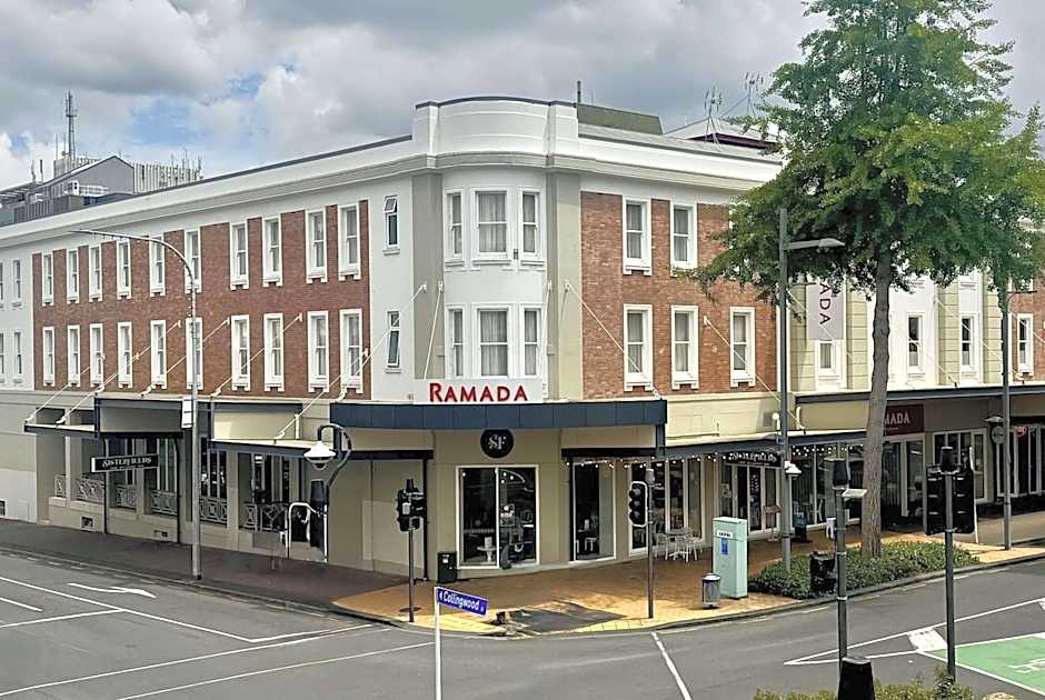 Ramada by Wyndham Hamilton City Center