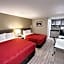 Econo Lodge Inn & Suites