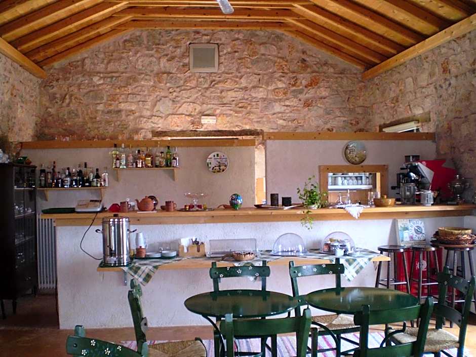 Arachovitika Kalivia