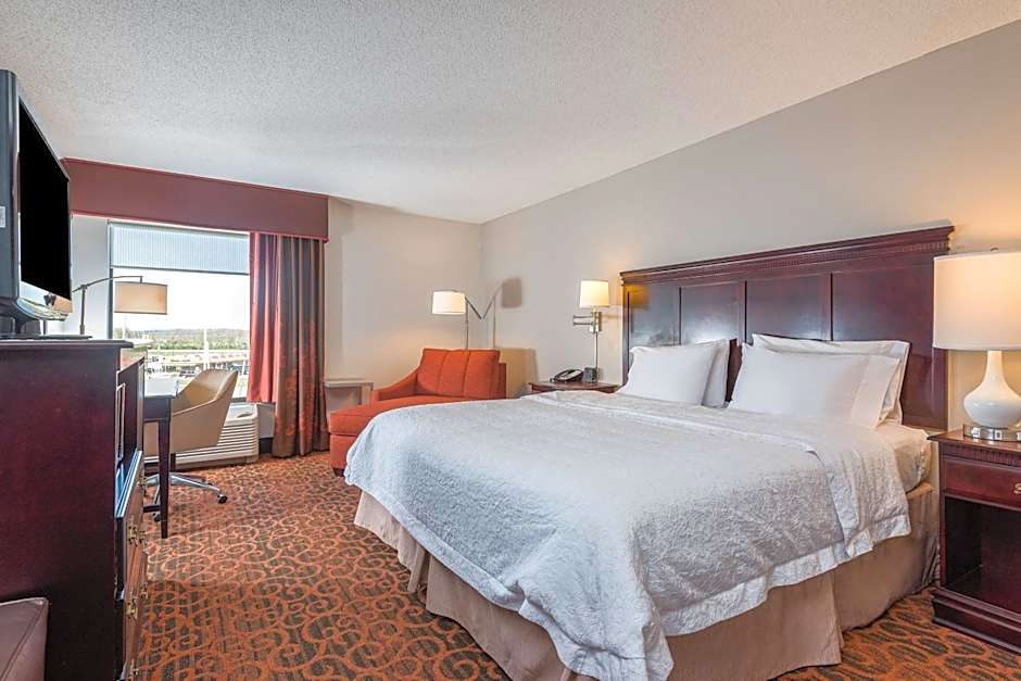 Hampton Inn By Hilton Parkersburg/Mineral Wells