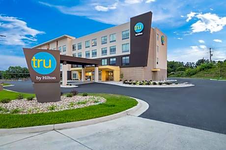Tru by Hilton Lexington