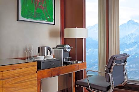 Junior Suite, 1 King, City view