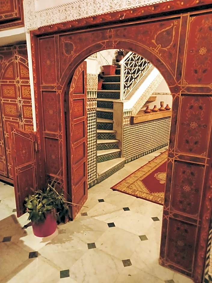 Hôtel Sid El Aidi Médina