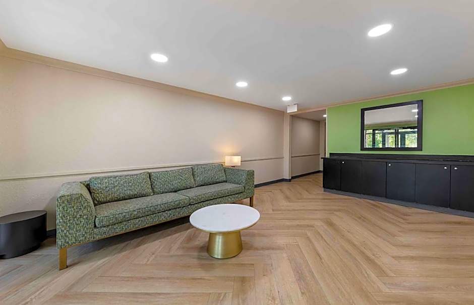 Extended Stay America Suites - Fort Lauderdale - Cypress Creek - NW 6th Way