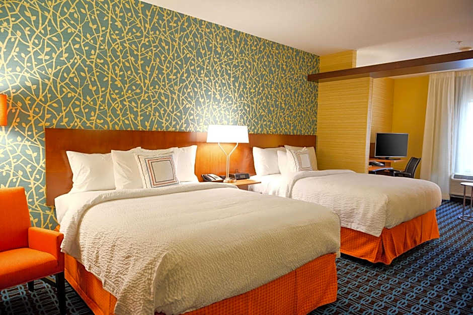 Fairfield Inn & Suites by Marriott Canton South