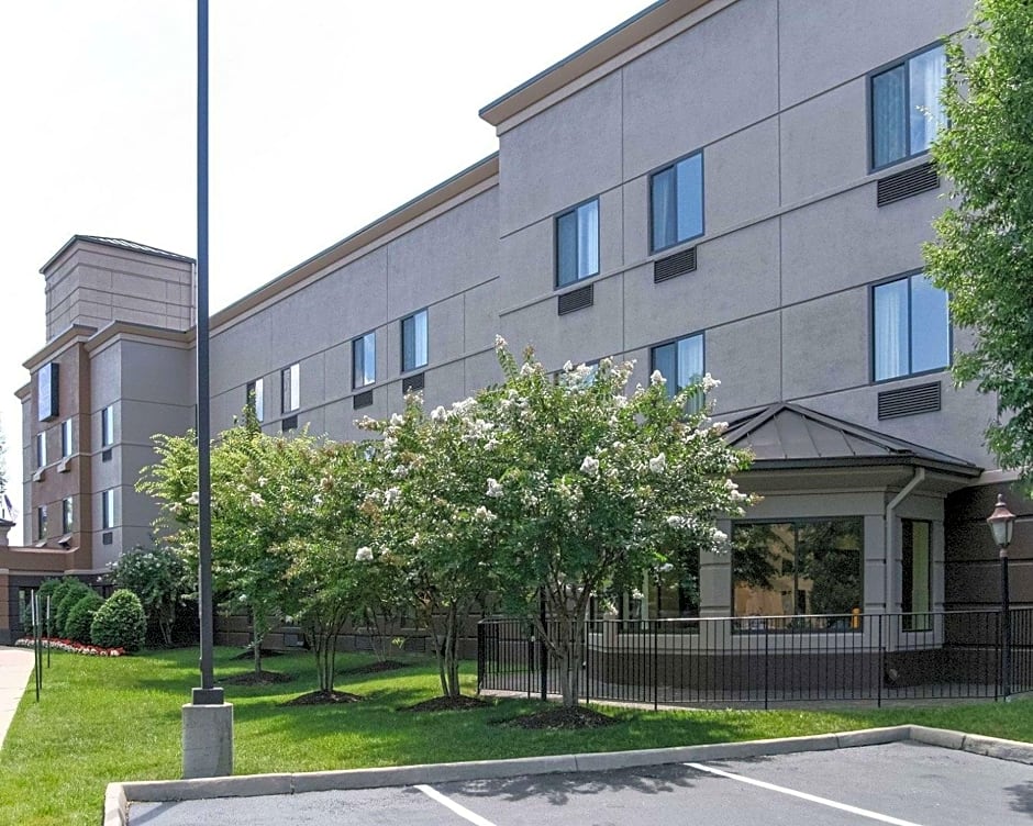 Sleep Inn & Suites Ashland