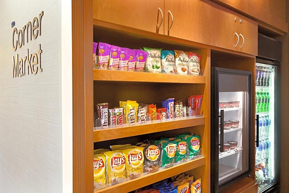 Fairfield Inn & Suites by Marriott Toledo Maumee