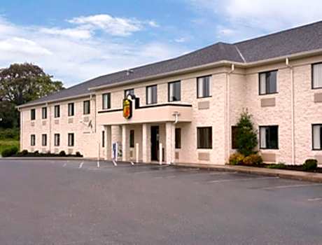Super 8 by Wyndham Bedford
