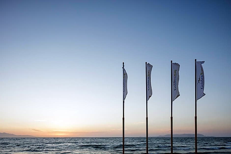 Golden Bay Boutique Hotel & Bungalows