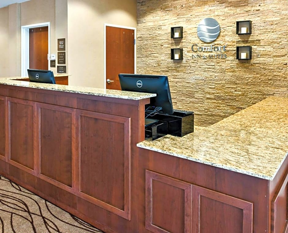 Comfort Inn & Suites West - Medical Center