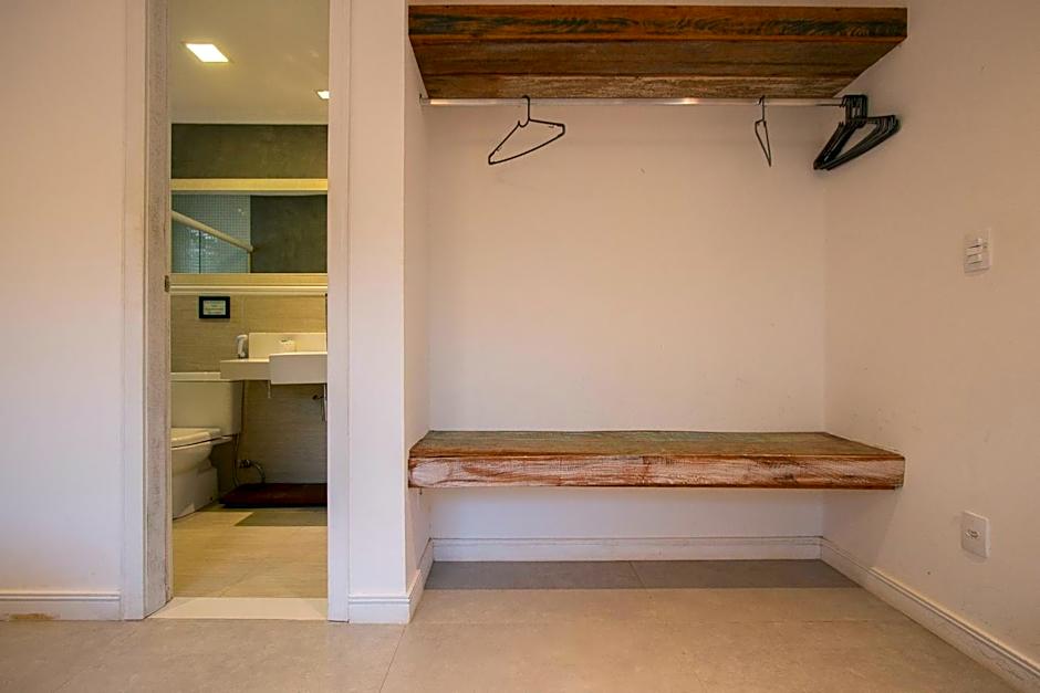 Búzios praia de Geribá, piscina e churrasqueira