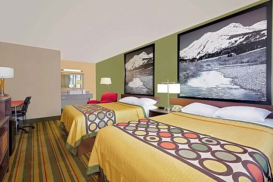 Super 8 by Wyndham Denver Central