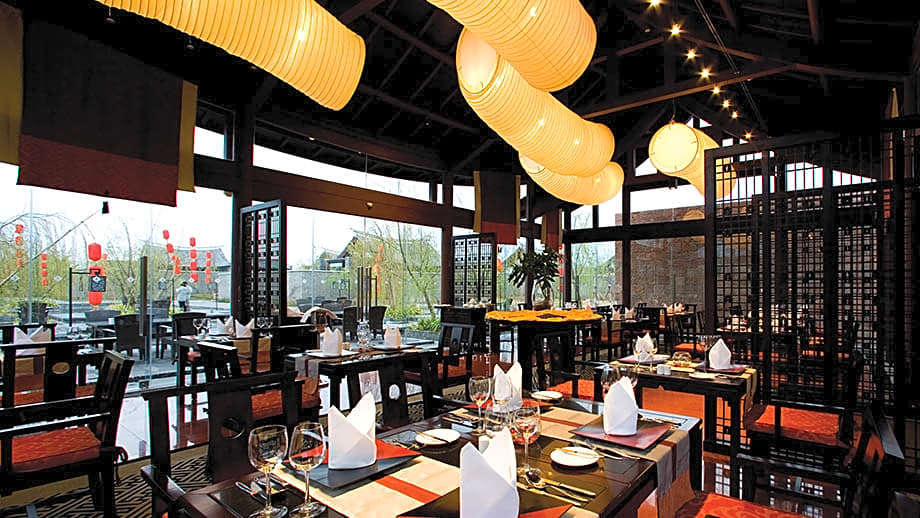 Banyan Tree Lijiang