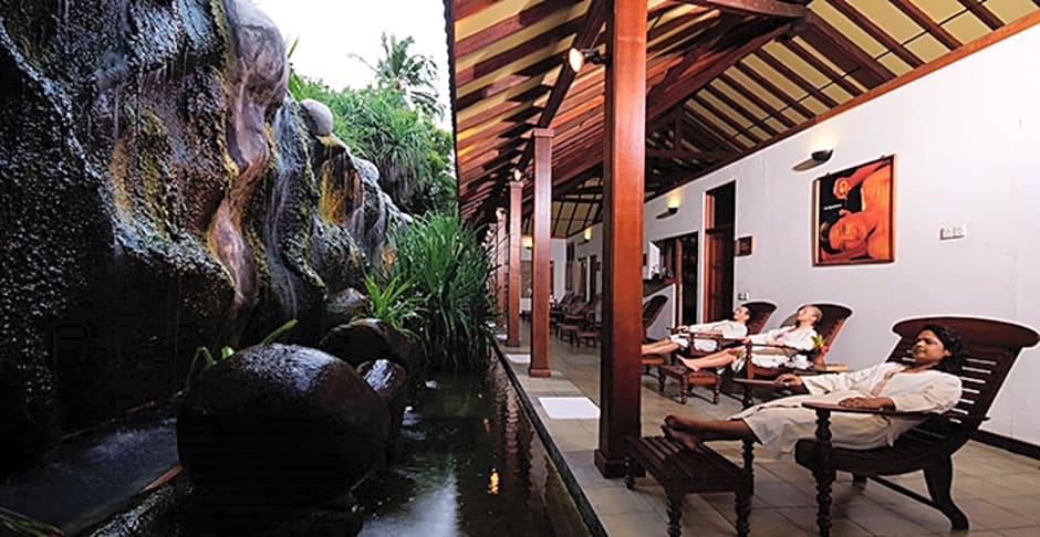 Adaaran Select Meedhupparu