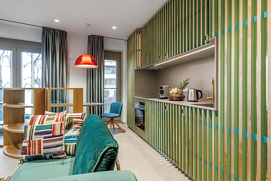 Brucklyn Suites