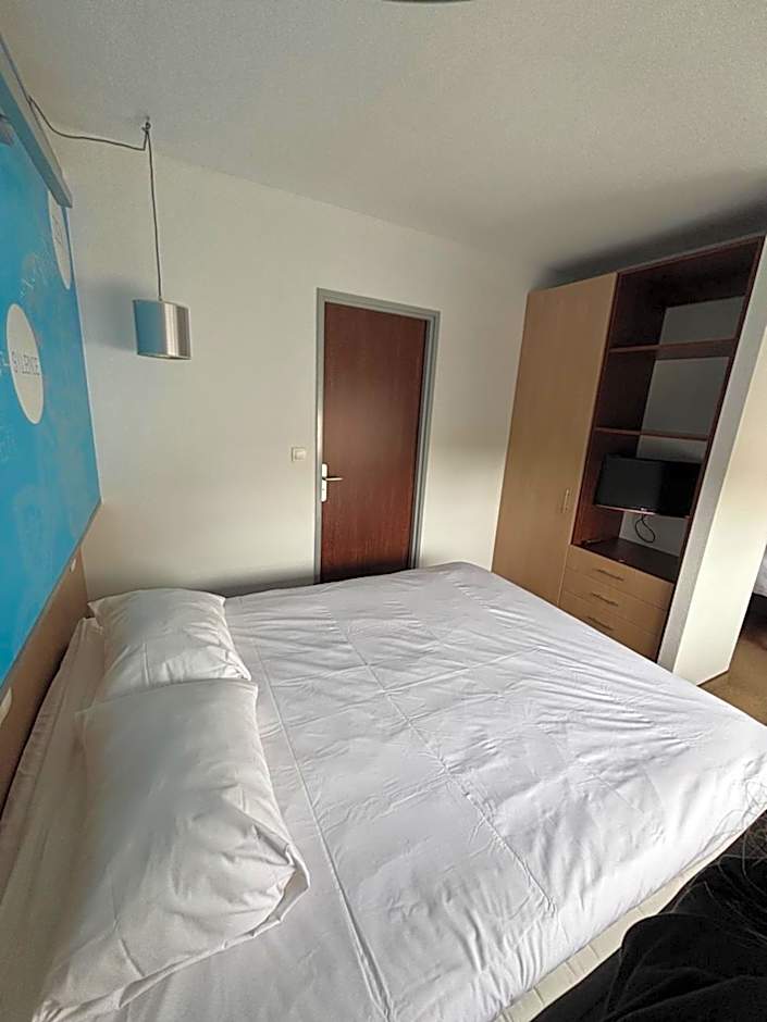 Ibis Styles Bethune Bruay Hotel