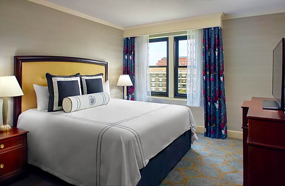 Photo 1 of 3 of 1 Bedroom 1 King Bed Suite, Accessible