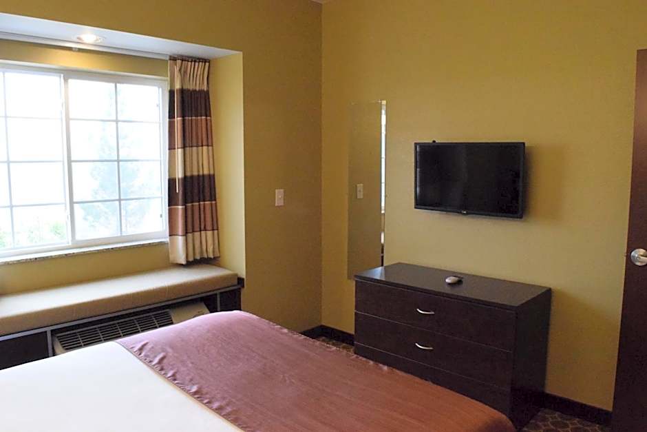 Microtel Inn & Suites By Wyndham Pecos