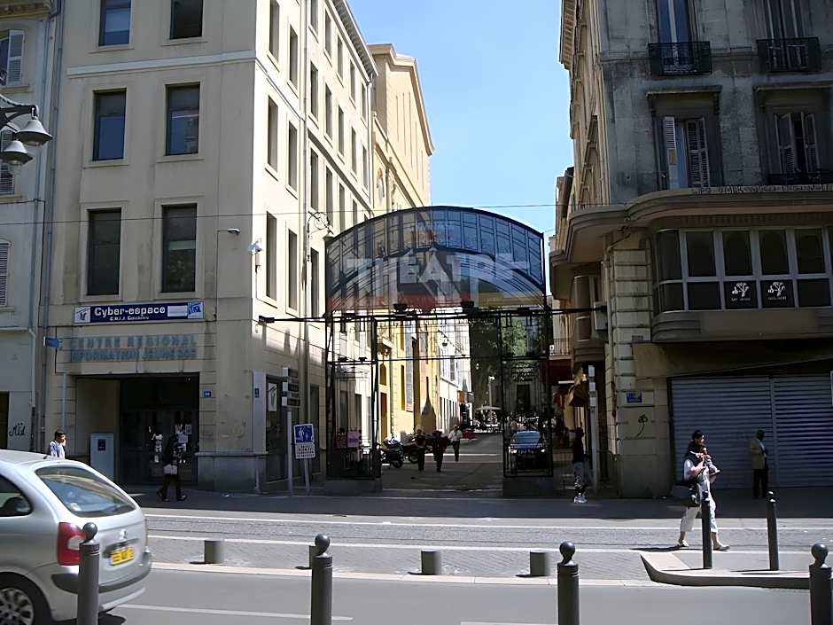 Hotel Ariana