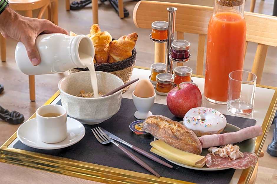 Le Petit Beaumarchais Hotel & Spa