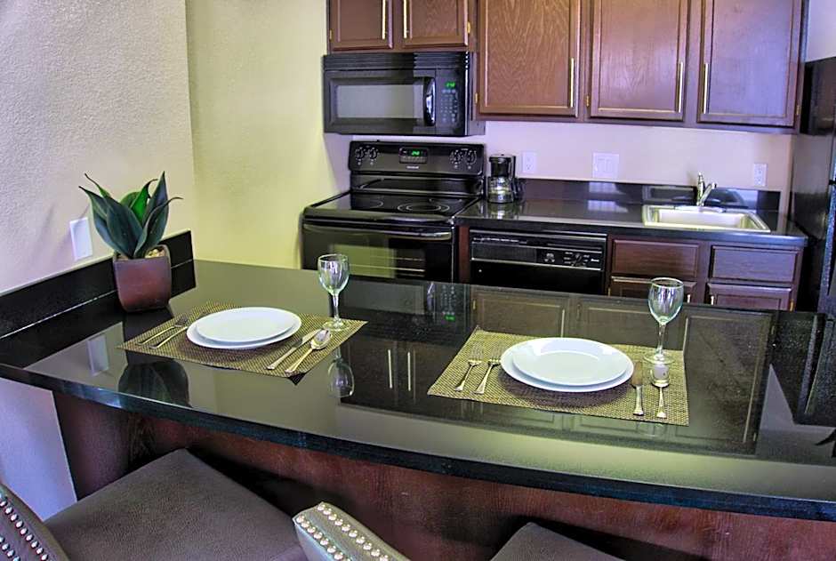 Chase Suites Hotel In Newark