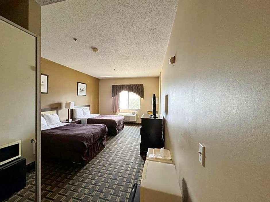 FairBridge Inn & Suites Batavia-Darien Amusement Park
