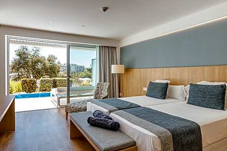 Suite with Private Pool