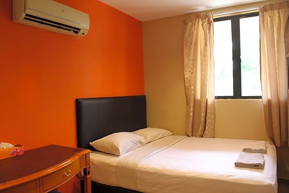 New Three Three Hotel Cheras