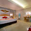 Koa D Surfer Hotel