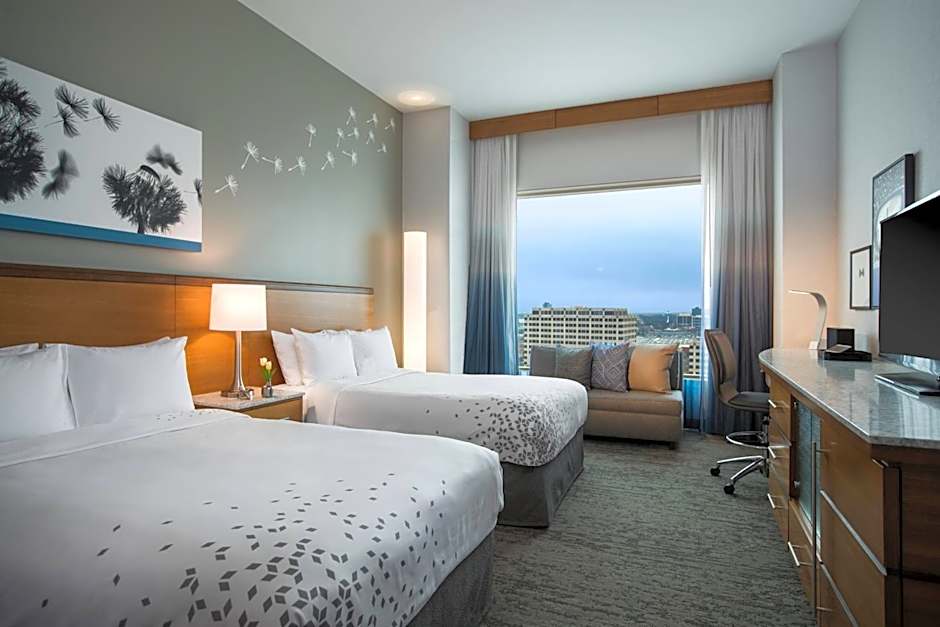 Renaissance by Marriott Schaumburg Convention Center Hotel