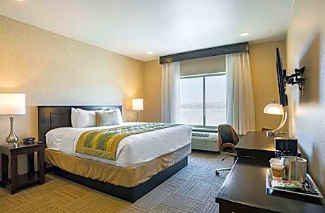 1 King Bed, Nonsmoking