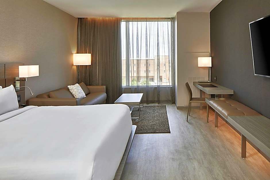 AC Hotel Tuscaloosa Downtown