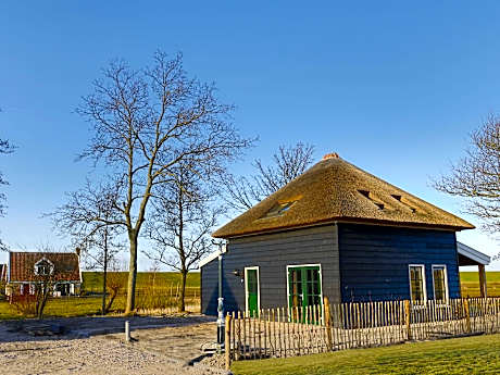 Villa in Wieringer Park with Garden