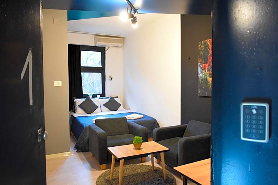 M - Square Private Rooms